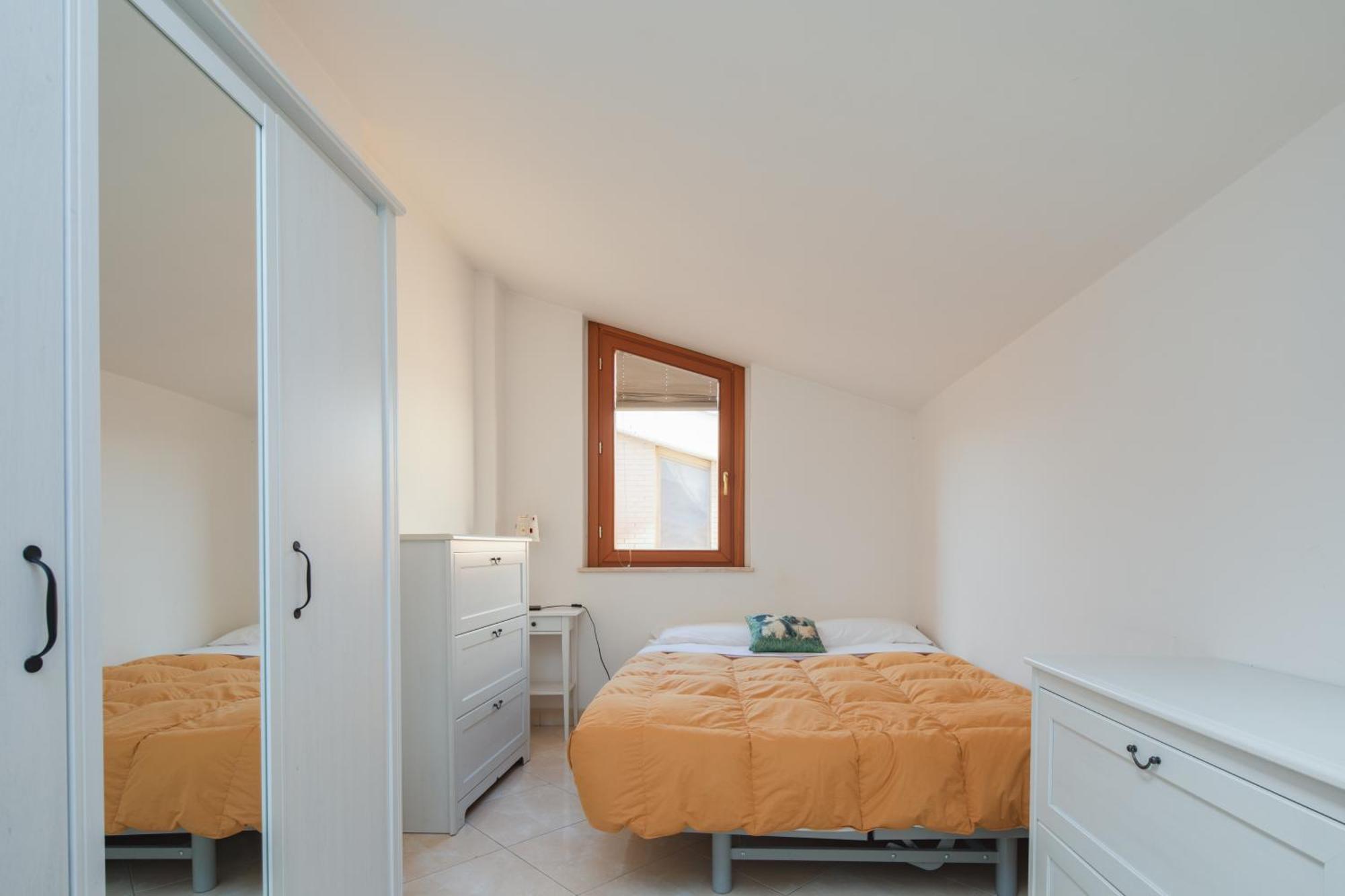 Apartamento Eur Moravia Attico Panoramico Con Terrazzo, Fino A 5 Ospiti