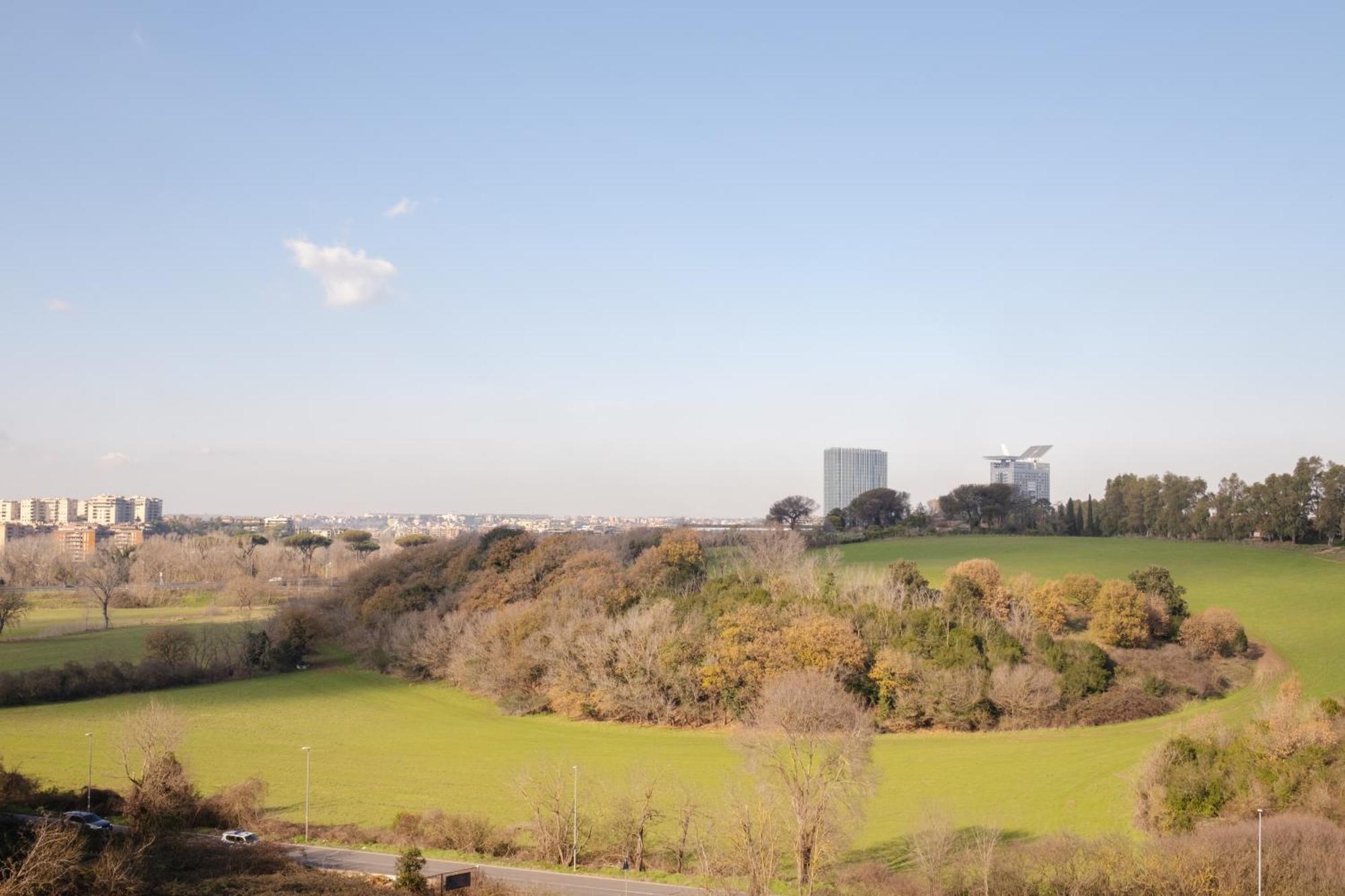Eur Moravia Attico Panoramico Con Terrazzo, Fino A 5 Ospiti Apartamento