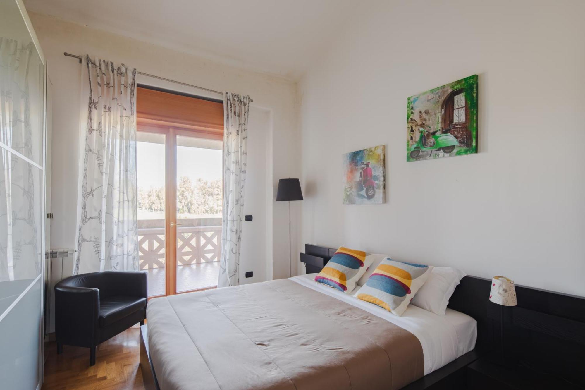 Eur Moravia Attico Panoramico Con Terrazzo, Fino A 5 Ospiti Apartamento Roma
